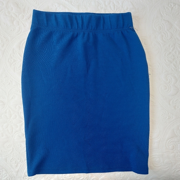 💙Royal blue pencil skirt - Picture 2 of 5